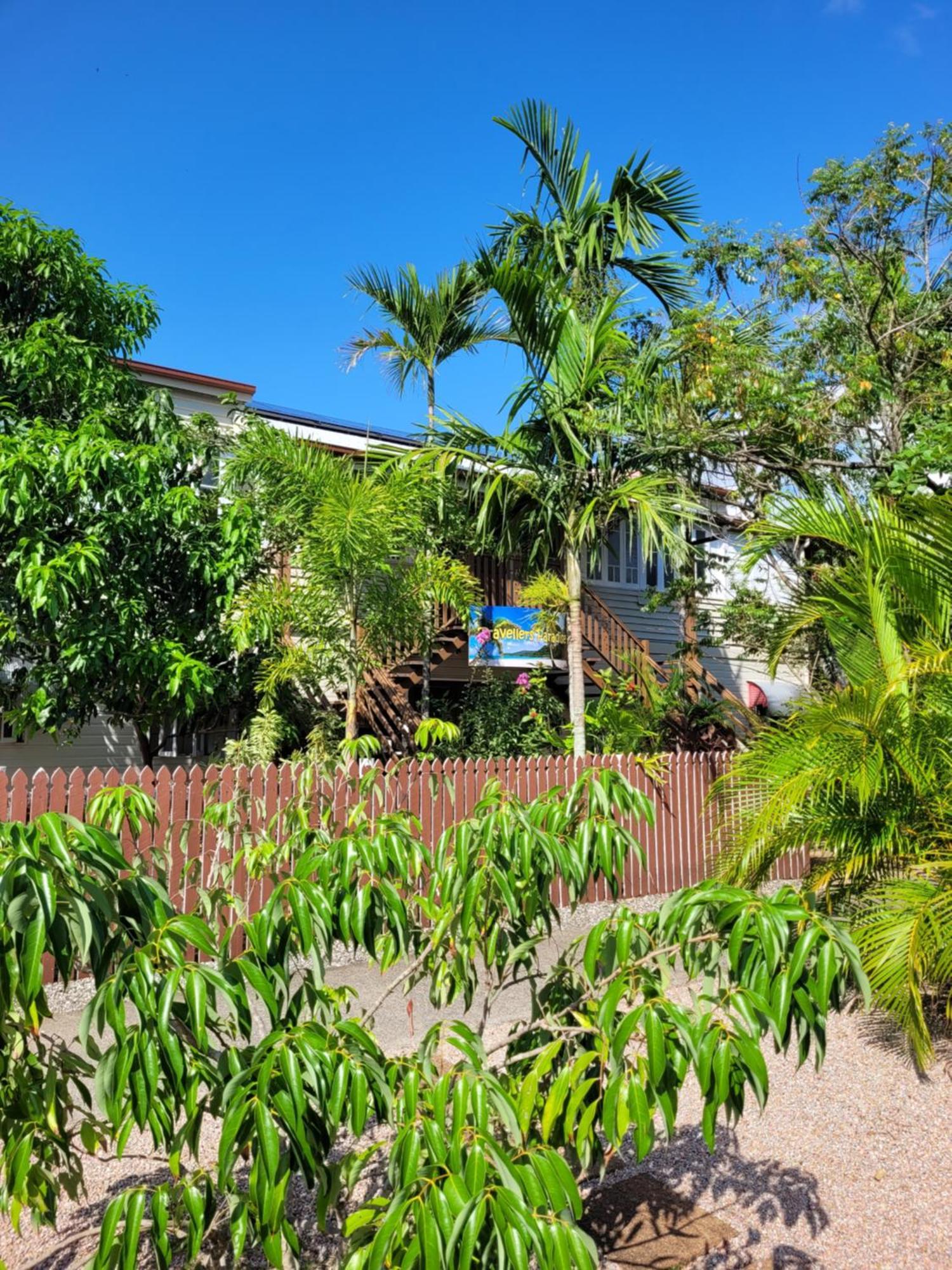 Travellers Paradise Cairns Exterior photo